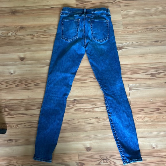 Gap Jeans - Picture 2 of 3